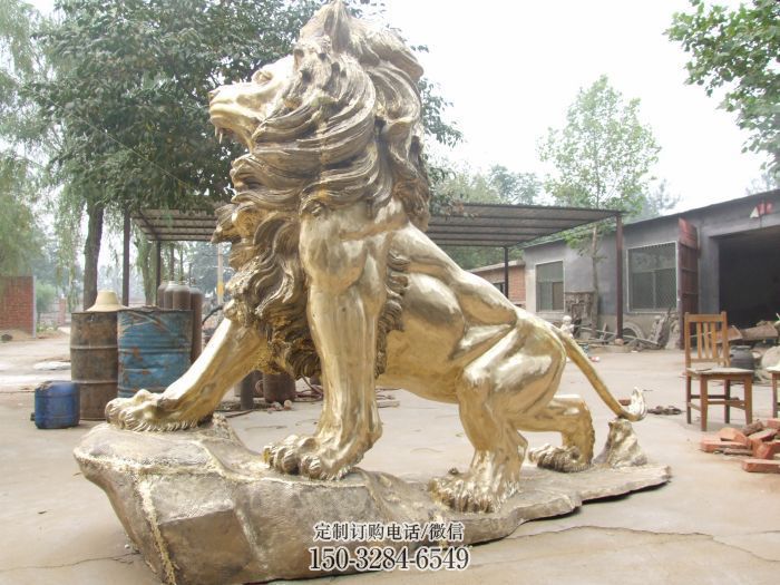 黄铜狮子雕塑预定,动物景观摆件,走狮主题雕塑精品 黄铜狮子雕塑预定,动物景观摆件,走狮主题雕塑精品