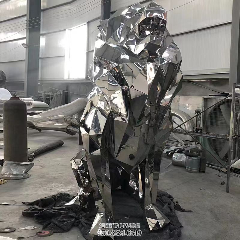 制造狮子雕塑，动物摆件，镜面不锈钢狮子雕塑精选